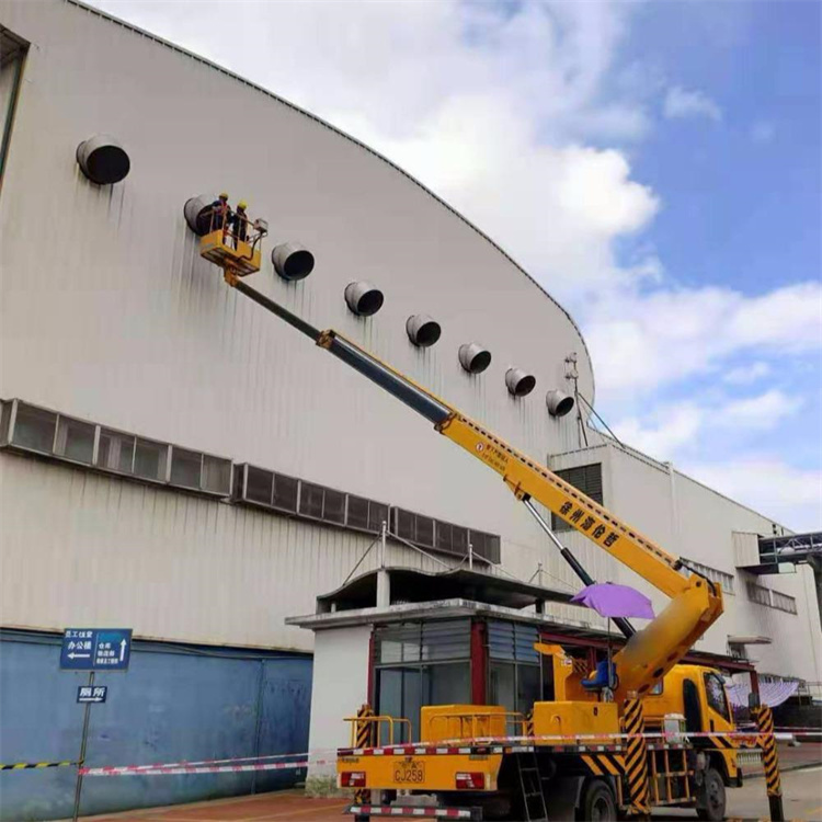 马村高空作业车出租服务：专业广告牌安装解决方案